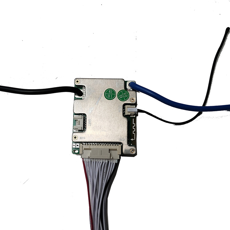 BMS 7S a 14S 30A/40A/50A NMC/L - 84V 50A Smart Bms Bluetooth recensione e prezzo