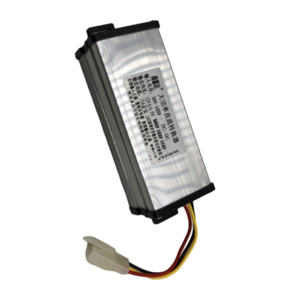 Convertitore DC-DC da 36V 48V  - 72V 15A Fast Charger recensione e prezzo